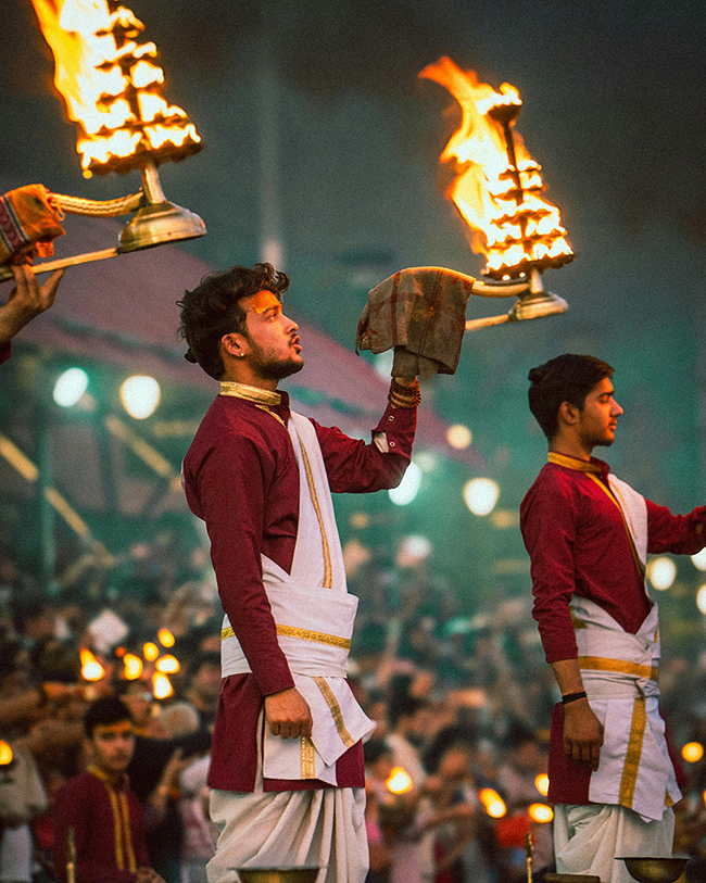 Watch Ganga Aarti